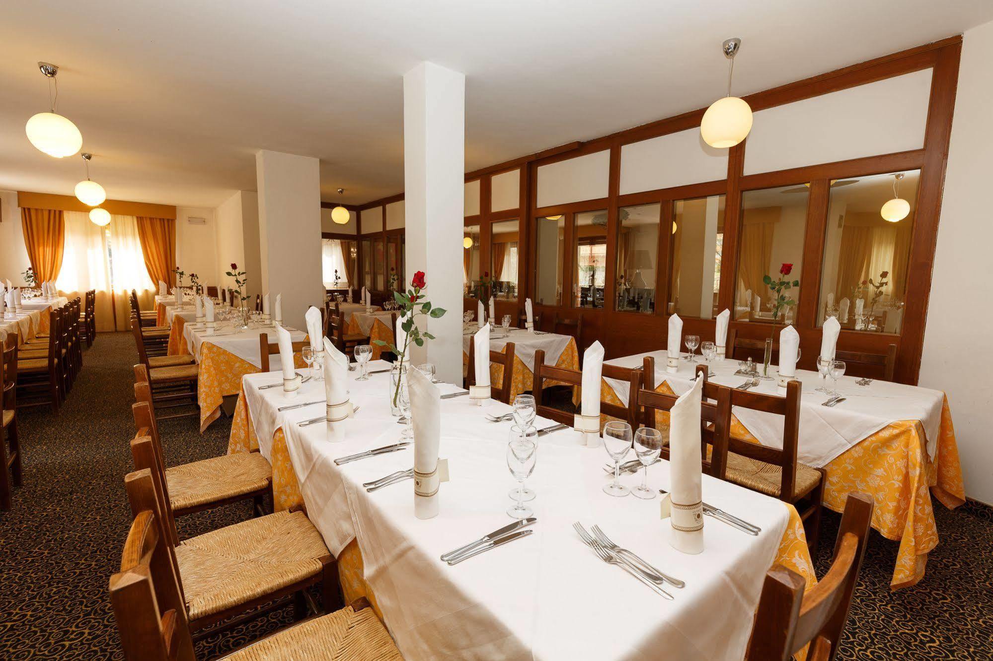 Olympic Regina Hotel Pinzolo Luaran gambar